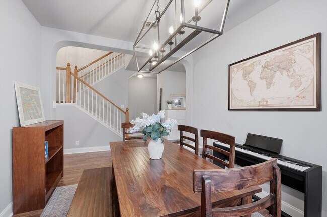 Building Photo - Bright Steubing Ranch Home with Two Primary Suites & Solar Panels