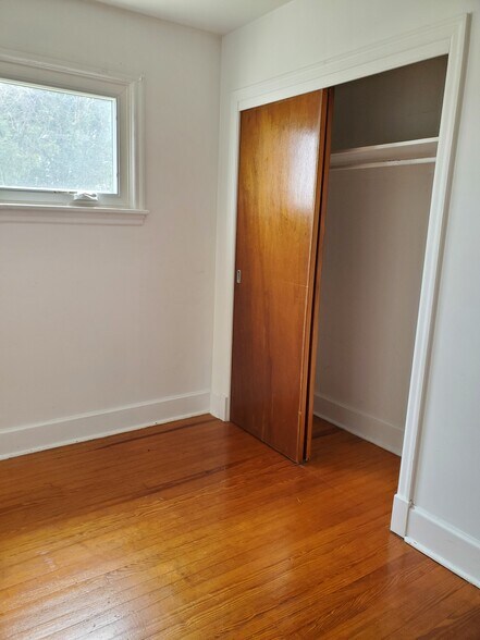 Laundry room closet - 507 W Mahoning St