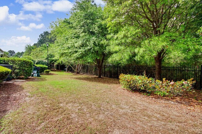 Building Photo - 113 Olde Towne Way