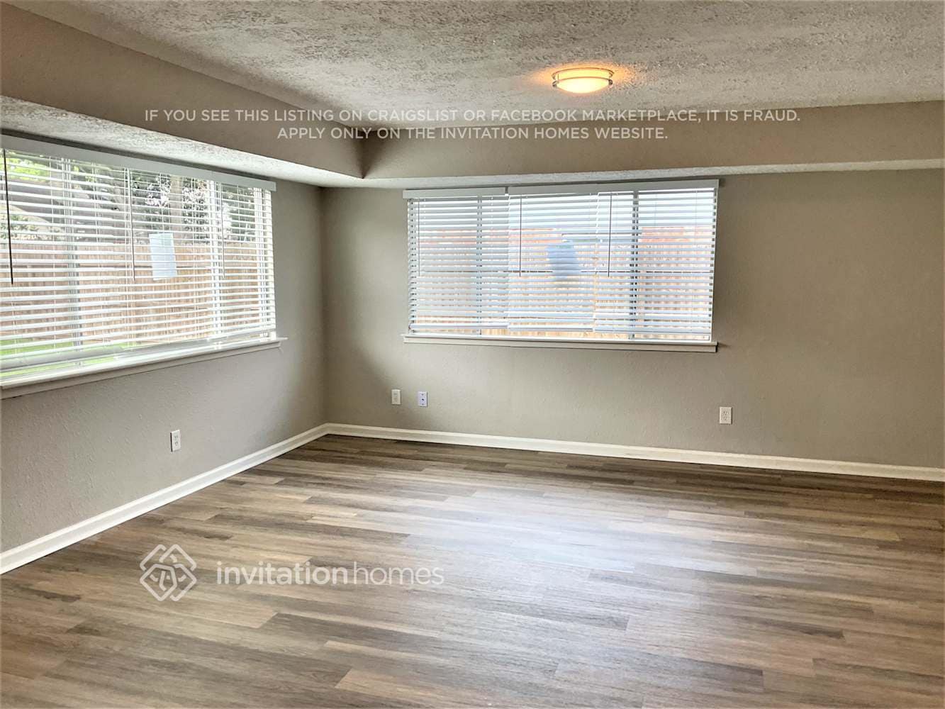 Building Photo - 2326 Meade Ct