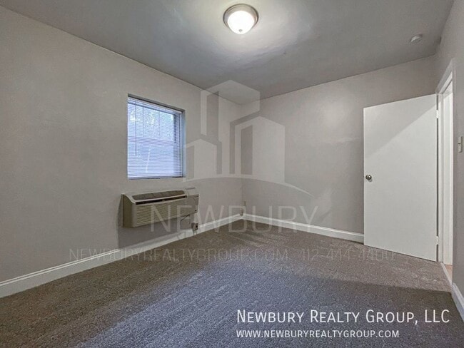 Building Photo - 319 San Juan Dr