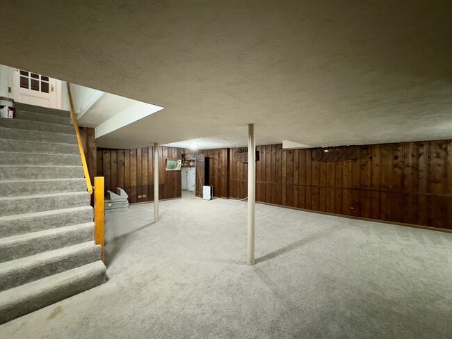 Building Photo - Charming 4 Bedroom/3.5 Bathroom Detached Home in Homeland, MD!