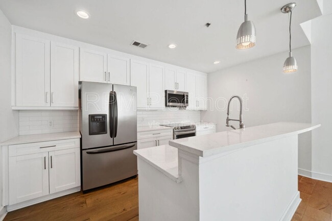 Building Photo - 44 Peachtree Pl NW