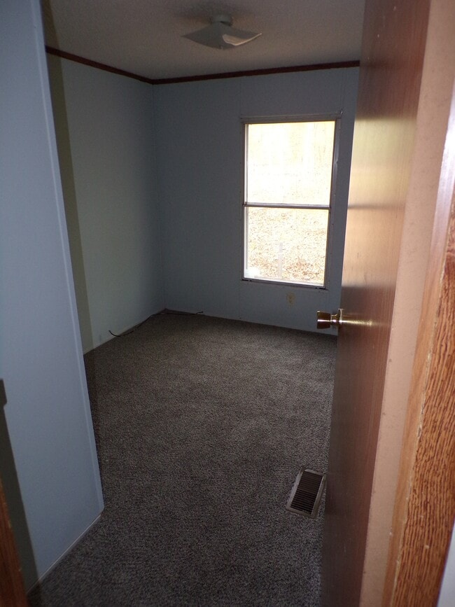 Building Photo - 320 Co Rd 135