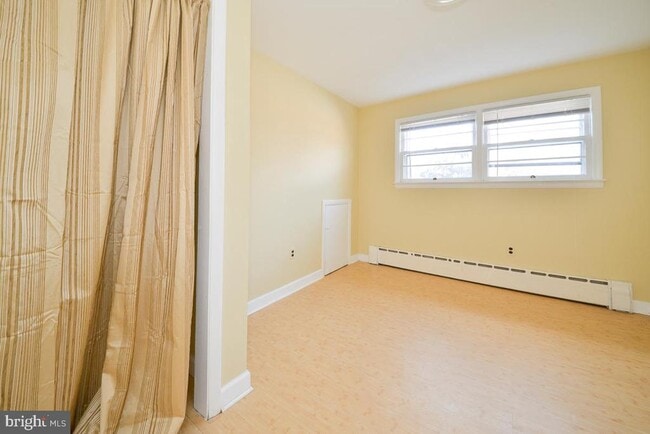 Building Photo - 3035 Hazelton St