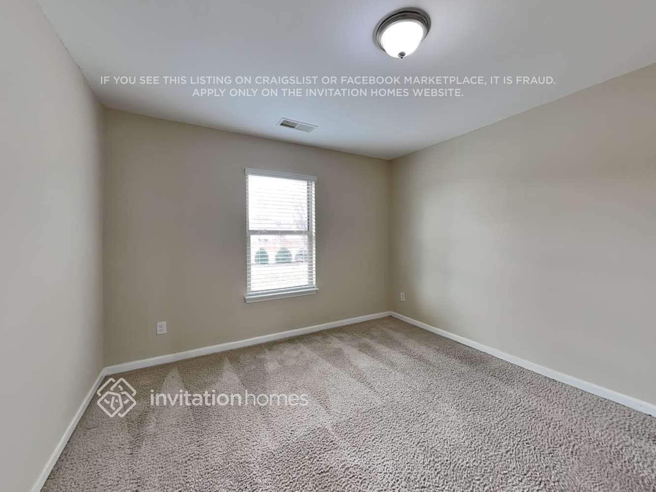 Building Photo - 605 Emporia Loop