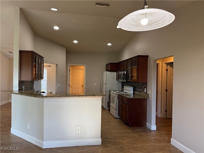 Building Photo - 91 Blackstone Dr