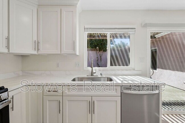 Building Photo - 2535 Heatherlark Cir