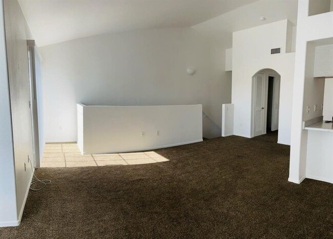 Building Photo - 1344 Park Ln