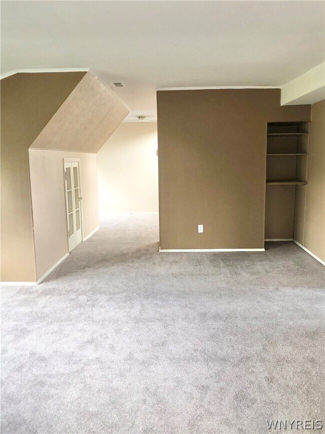 Building Photo - 83 Norwood Ave