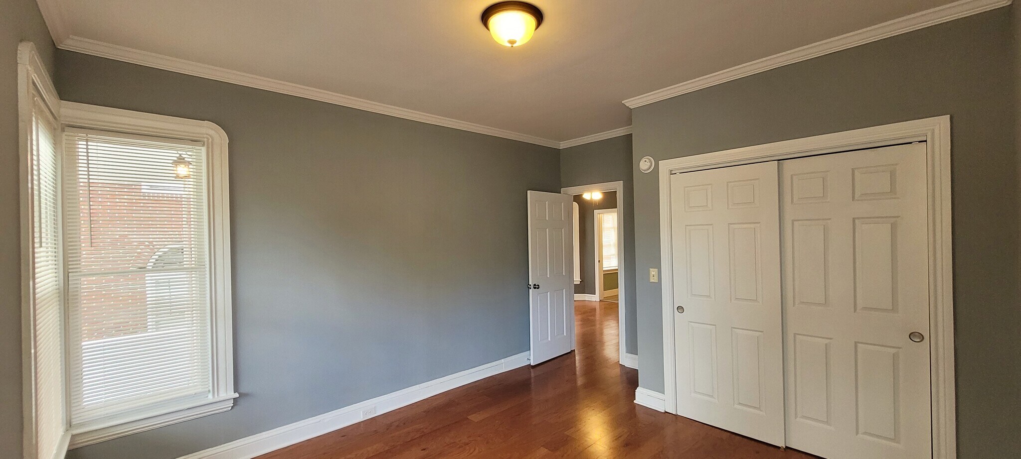 Primary Bedroom - 533 W Water St