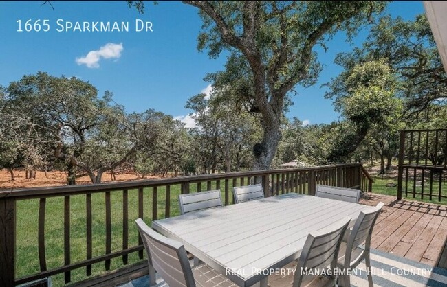 Building Photo - 1665 Sparkman Dr