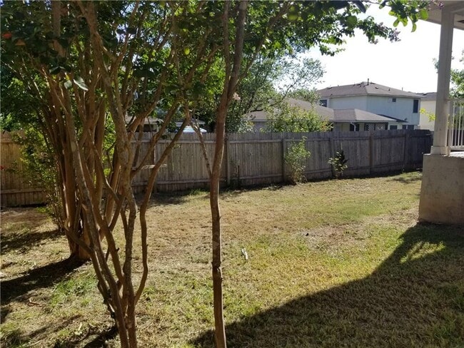 Building Photo - 1421 Sweet Leaf Ln