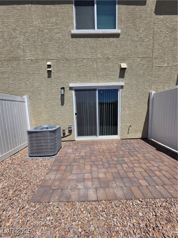 Building Photo - 2929 White Selzter Ct