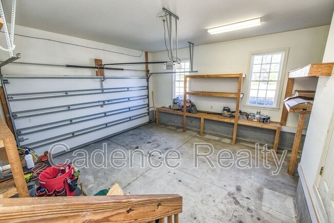 Building Photo - 205 N Sea Lily Ct