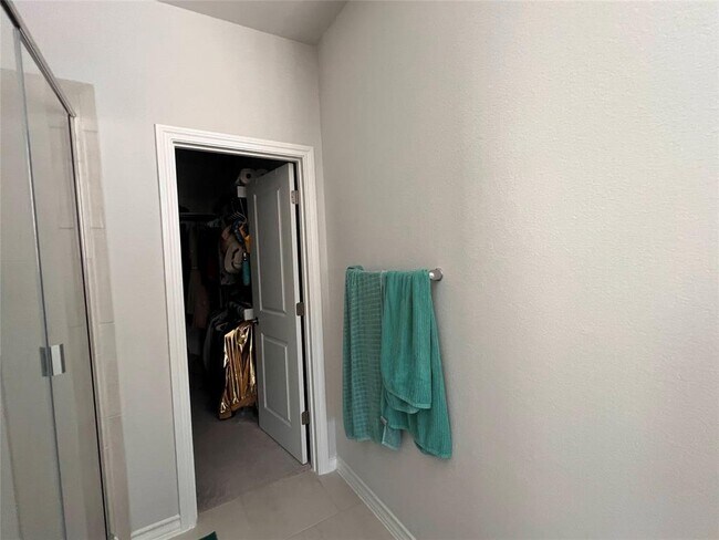 Building Photo - 1610 Purple Martin Dr