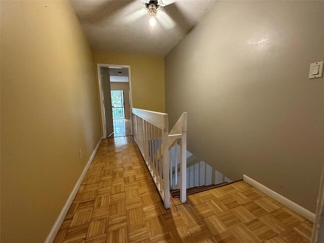 Building Photo - 6630 Racquet Club Dr