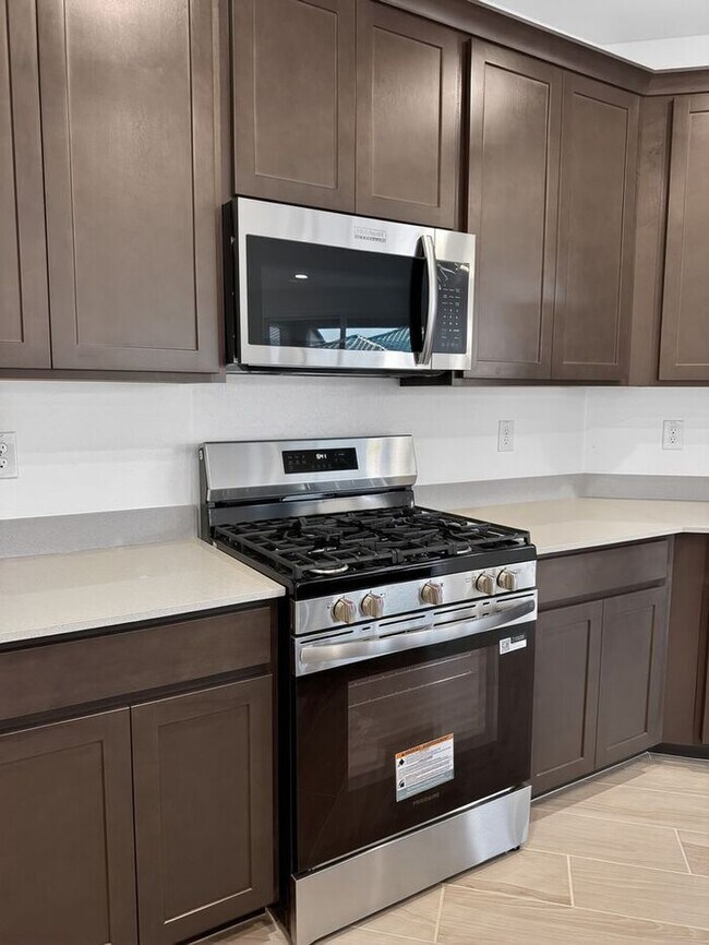 Building Photo - New Home at Wester Gardens! 4 Bedroom 3 Bathrooms!