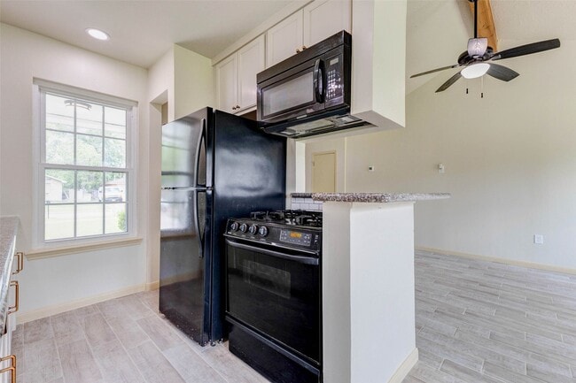 Building Photo - 5319 Ridgestone St