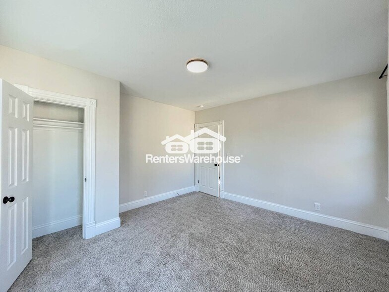 Building Photo - 500 Maryland Ave