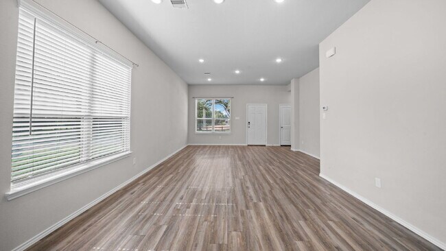 Building Photo - Move-In Ready 4-Bedroom Home on a corner lot in Montgomery and All appliances Included!