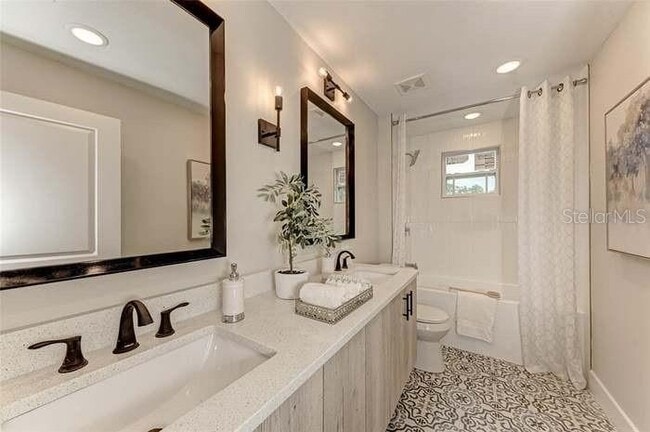 Building Photo - 3501 3rd Ave N