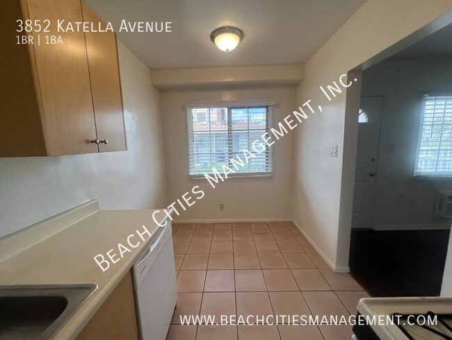 Building Photo - 3852 Katella Ave