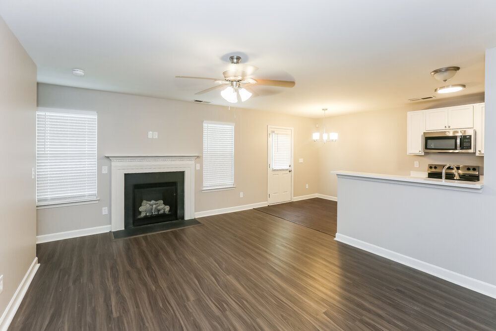 Building Photo - 4214 Broadstairs Dr SW