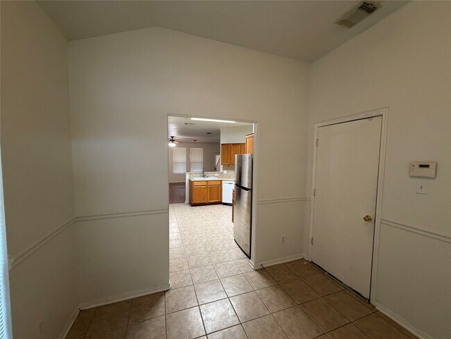 Building Photo - 18506 Carousel Creek Ct