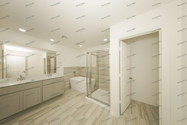 Building Photo - 14709 Travertine Fls Ln