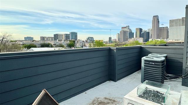 Building Photo - 3018 Zenia Dr