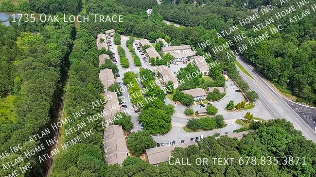 Building Photo - 1735 Oak Loch Trace