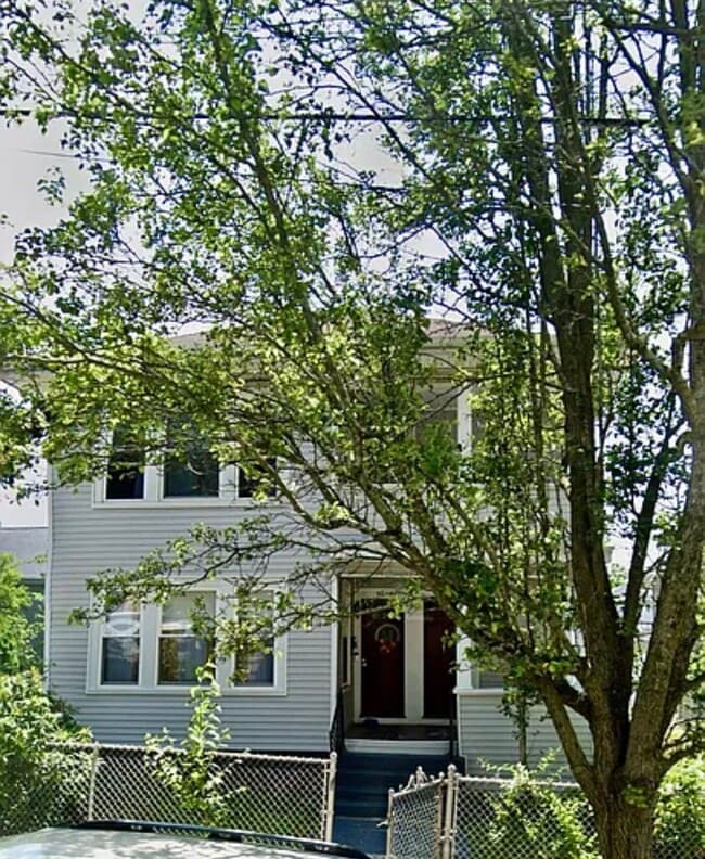 Building Photo - 50 Dunnell Ave