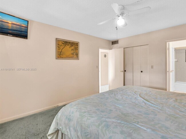 Building Photo - 5102 NW 36th St