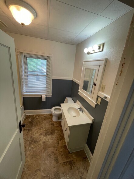 Building Photo - 314 Nicollet Ave
