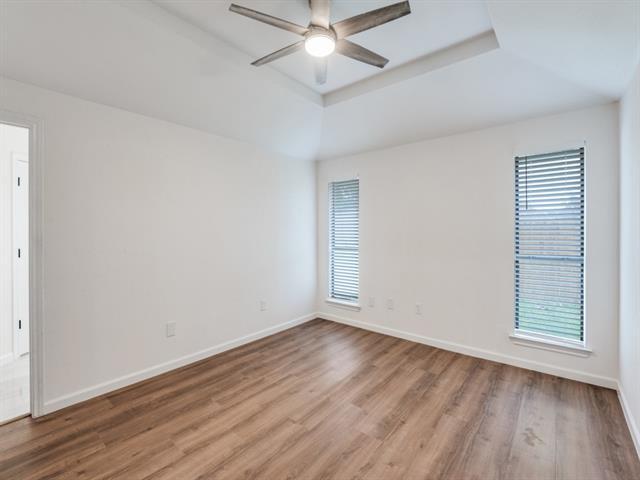 Building Photo - 2035 Avignon Dr