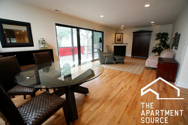 Building Photo - 6954 N Greenview Ave