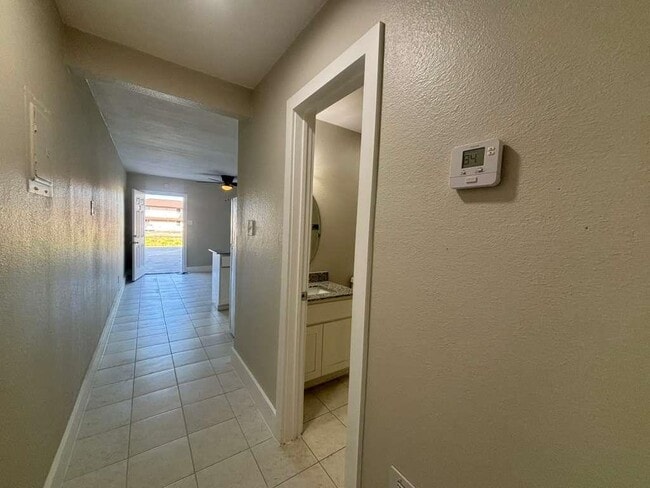 Building Photo - 1303 Philadelphia St