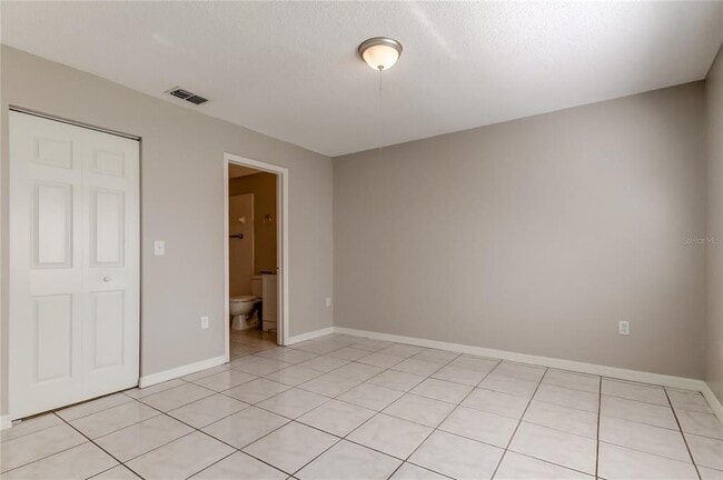 Building Photo - 1007 Pine Ridge Cir