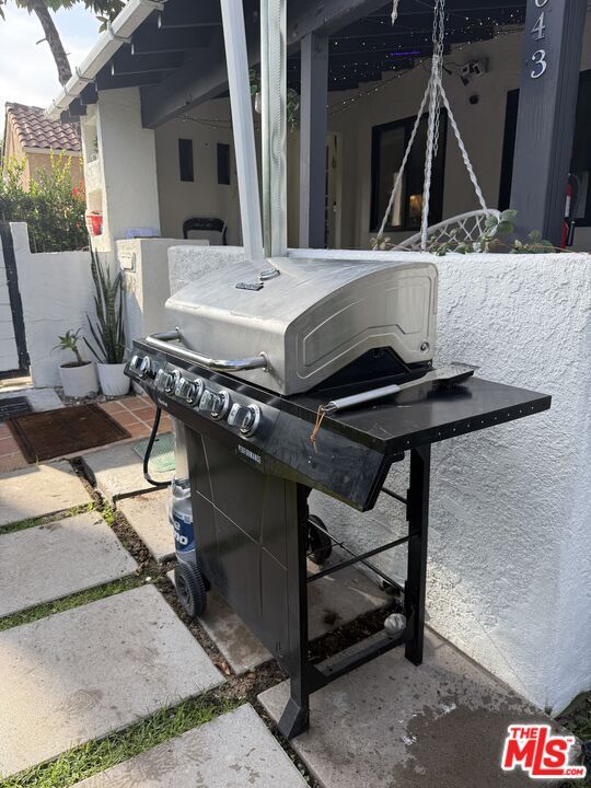 Building Photo - 641 N Vista St