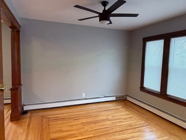 Building Photo - 8 Beckman St