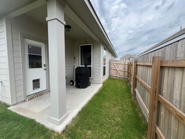 Building Photo - Brand New 2024 Stylecraft Home | 3 Bed | 2...