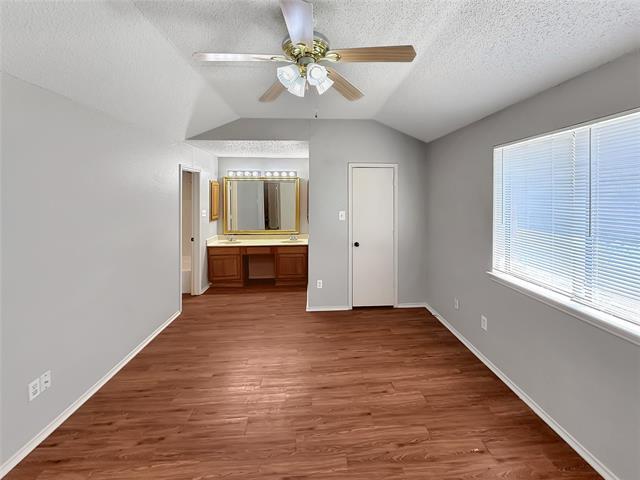 Building Photo - 10205 Lone Pine Ln