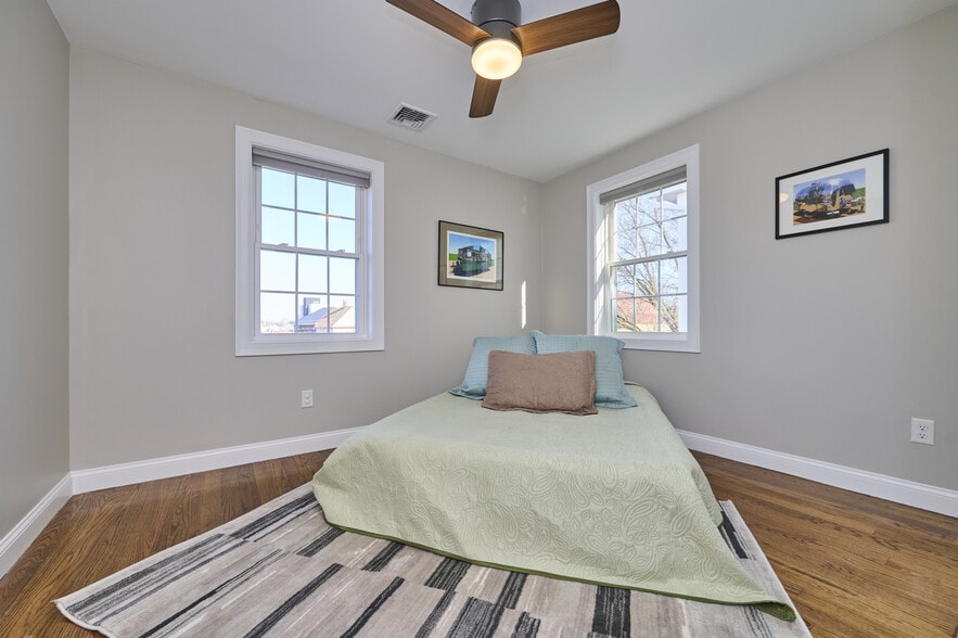 Building Photo - 25 Bellevue Ave