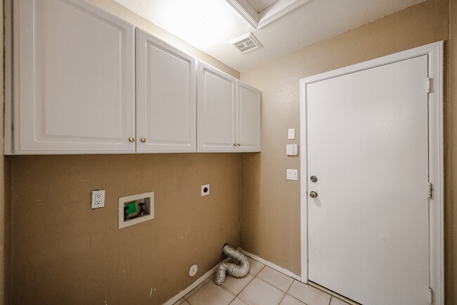 Building Photo - 14707 W Lupine Ln