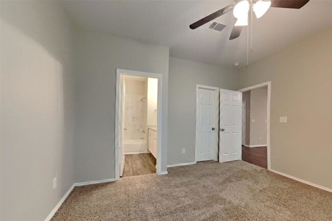 Building Photo - 2130 Lost Timbers Dr