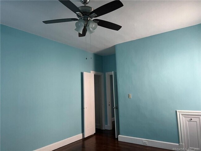 Building Photo - 214 Goffe Terrace