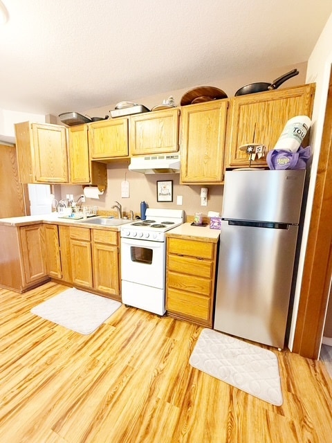 Building Photo - 1030 NE Coco Ct