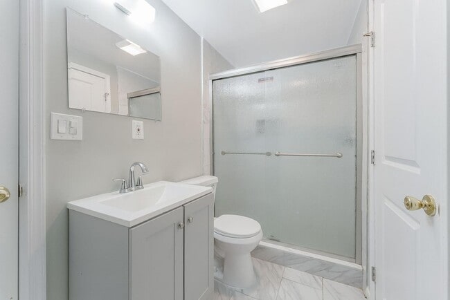 Building Photo - 20152 Boxwood Pl