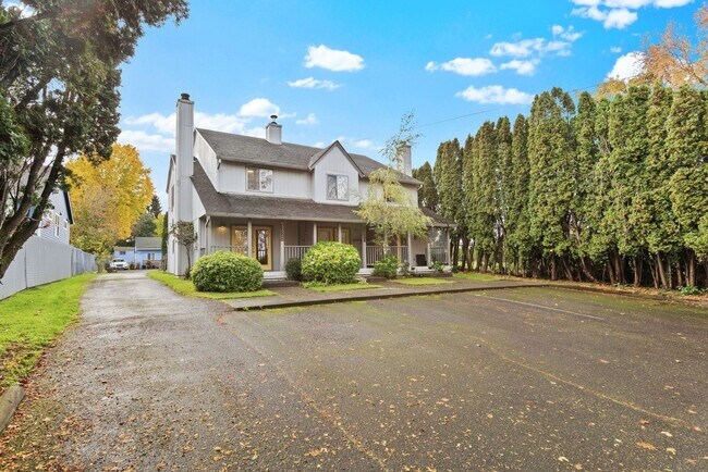 Primary Photo - 5620-5624 NE Killingsworth St.